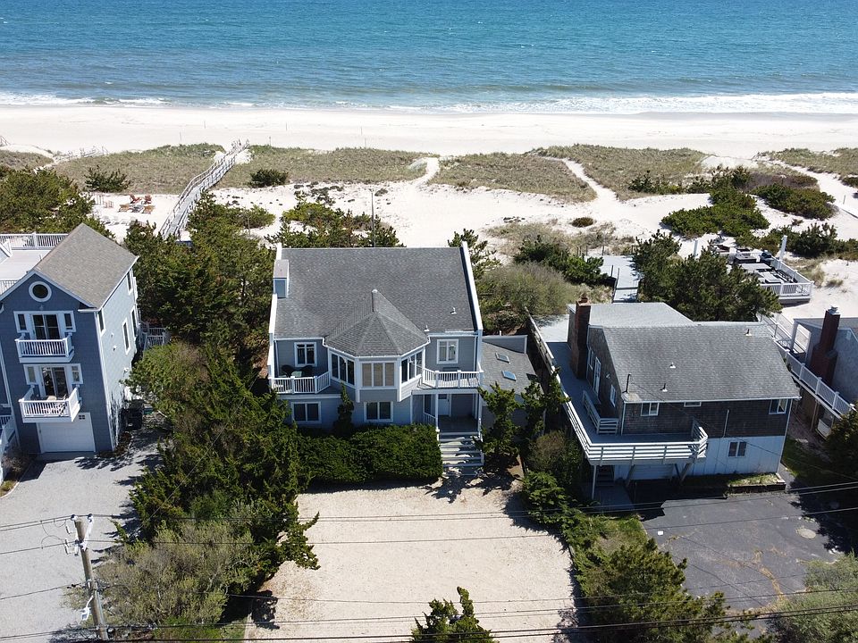 1st image of 627 Dune Rd