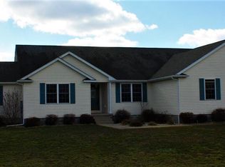 12742 Hudgens Rd, Marion, IL 62959