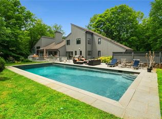 9 Patterson Rd, Pound Ridge, NY 10576