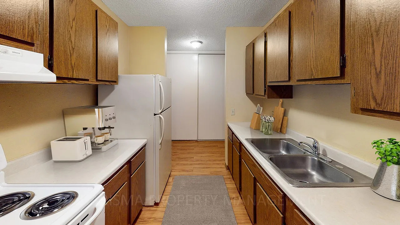 Missouri View Apartments — Photo 2