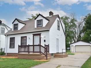 2926 W Bobolink Ave, Milwaukee, WI 53209