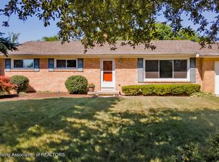 1727 Alan Ln, Lansing, MI 48917