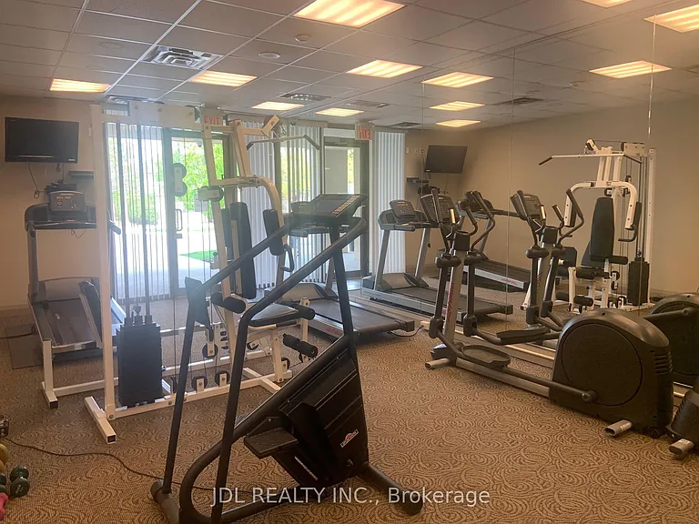 19 Northern Heights Dr #403 — Photo 12