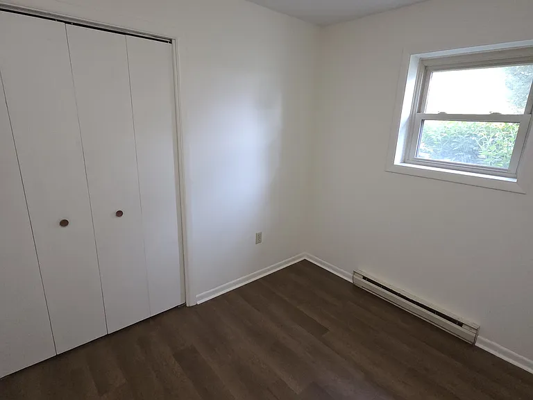 1514 N Reading Rd #B — Photo 9