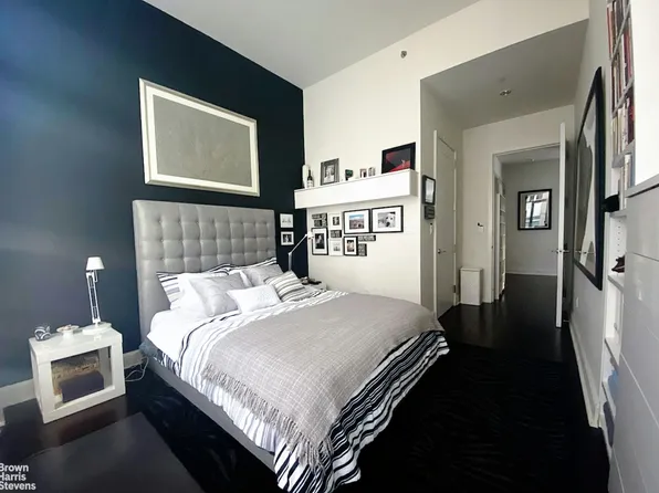 243 West 60th Street image 5 of 13