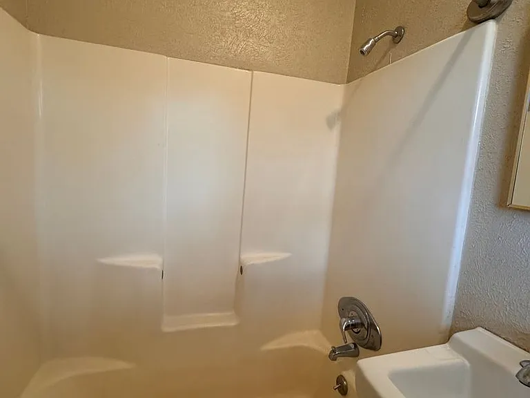 506 North Cascade Avenue — Photo 10