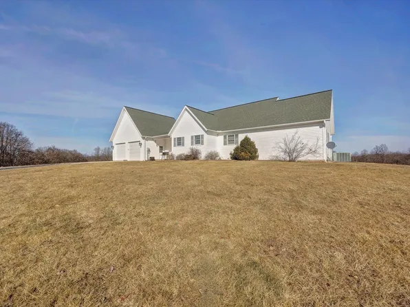 1518 E Scotland Rd, Bloomfield, IN 47424