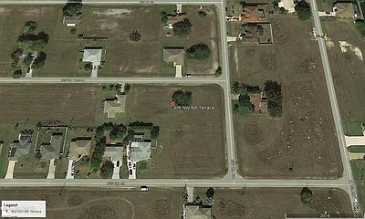2nd image of 406 NW 6th Ter
