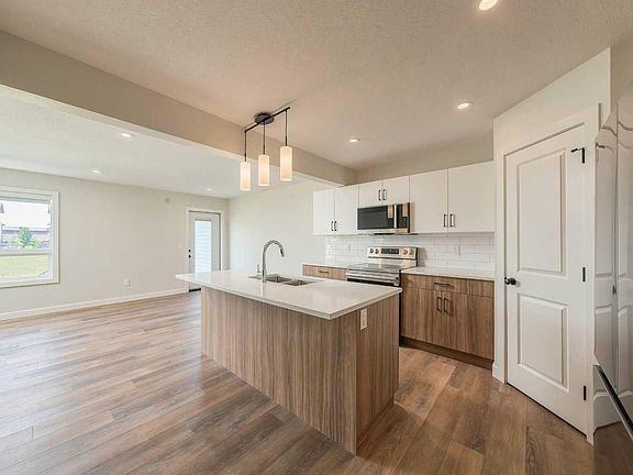 3rd image of 69 Willow Rd