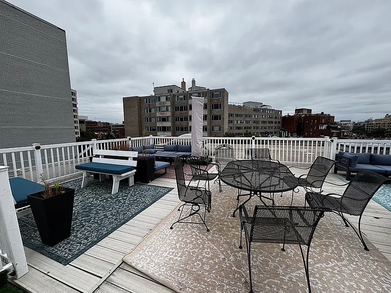 2007 O St NW #203 — Photo 14