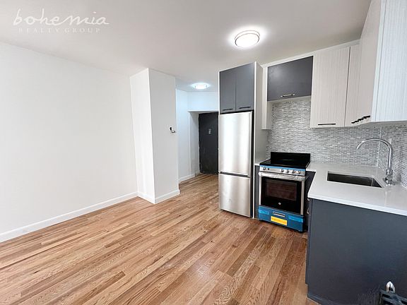 2nd image of 522 W 134th St APT 33