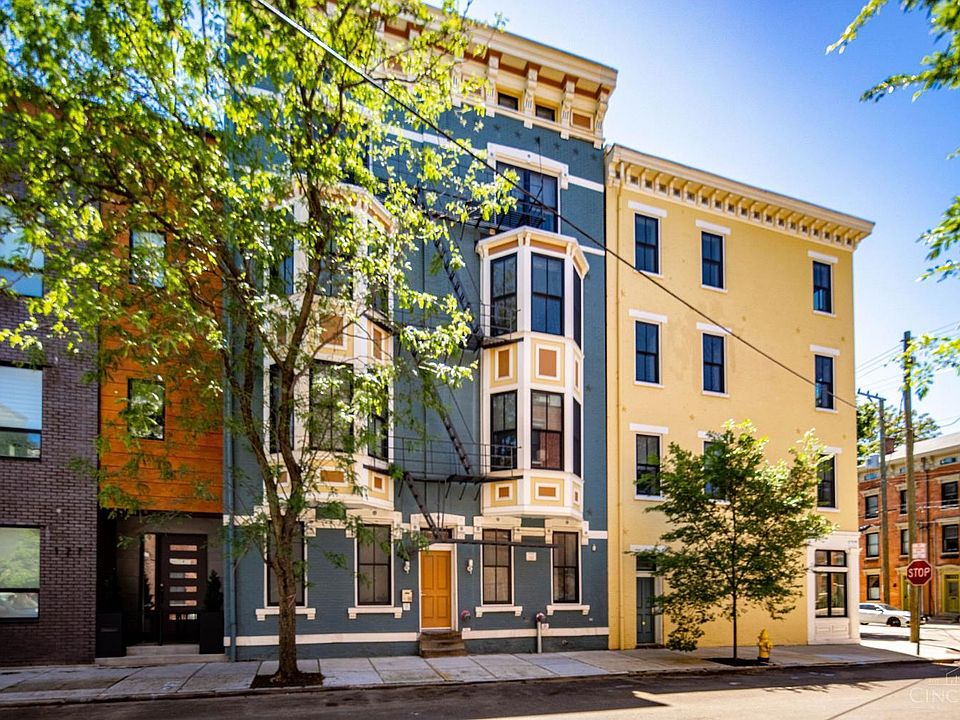 1st image of 131 W 15th St #4B