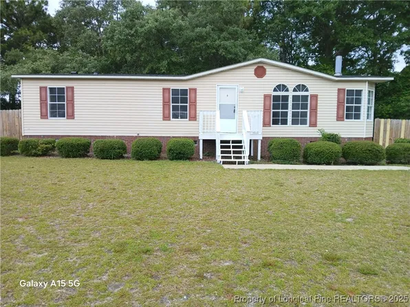 5646 Medicus Ln, Hope Mills, NC 28348