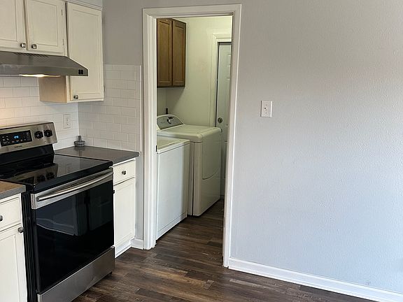 4th image of 417 Basswood Dr