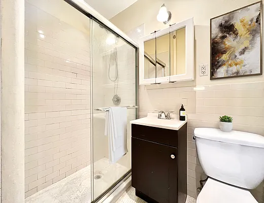 Rented by Vector New York, LLC | media 3