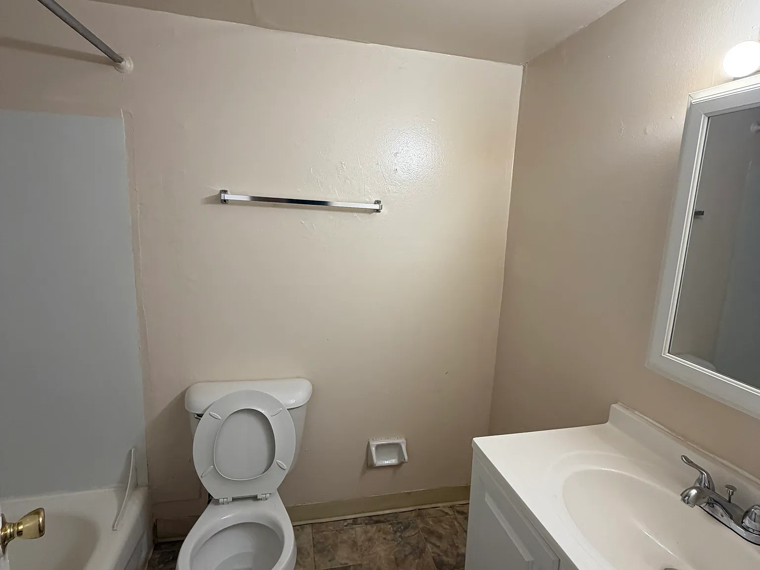 Studio, 370 sqft, $1,225 — Photo 2