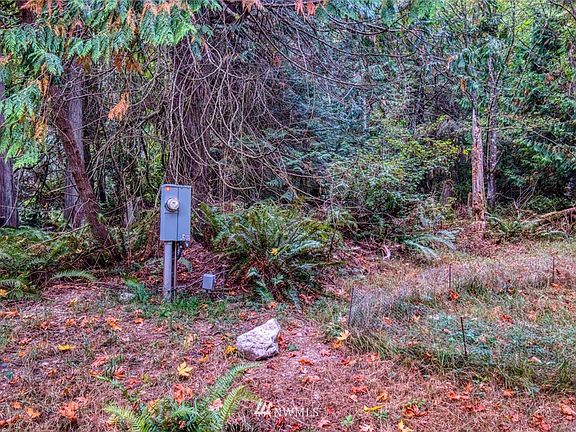 Power and water on site.  Ready for you to imagine what will be next.