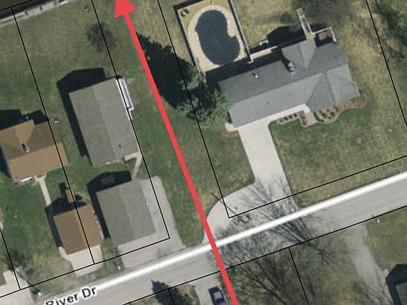 2nd image of 3958 Kawkawlin River Dr