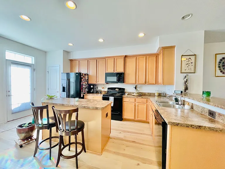 127 Streamview Dr — Photo 17