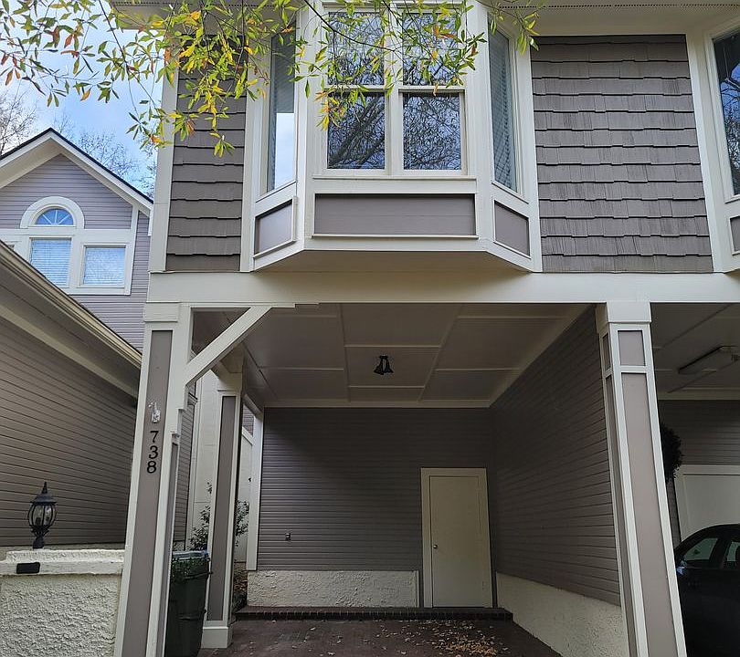 1st image of 738 Victorian Pl