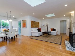 1861 Mark Twain St, Palo Alto, CA 94303