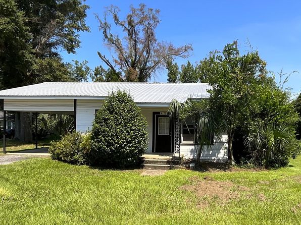 4170 Baltzell St, Marianna, FL 32446 – 3-bedroom rental in Marianna