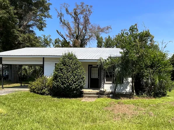 4170 Baltzell St, Marianna, FL 32446