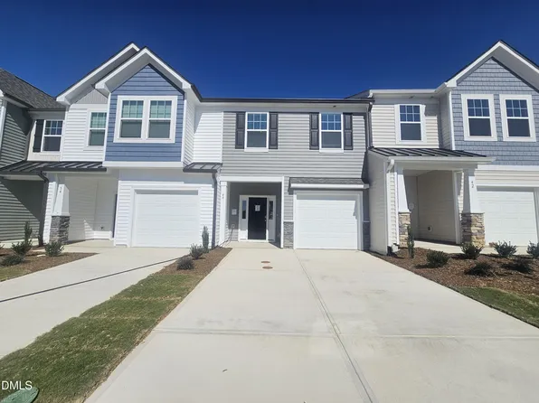 48 Bloodroot St, Angier, NC 27501
