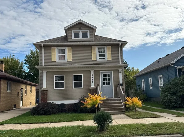 2213 Carlisle Ave, Racine, WI 53404