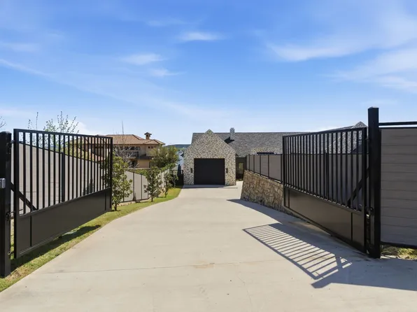 5405 Edgewater Dr, Graham, TX 76450