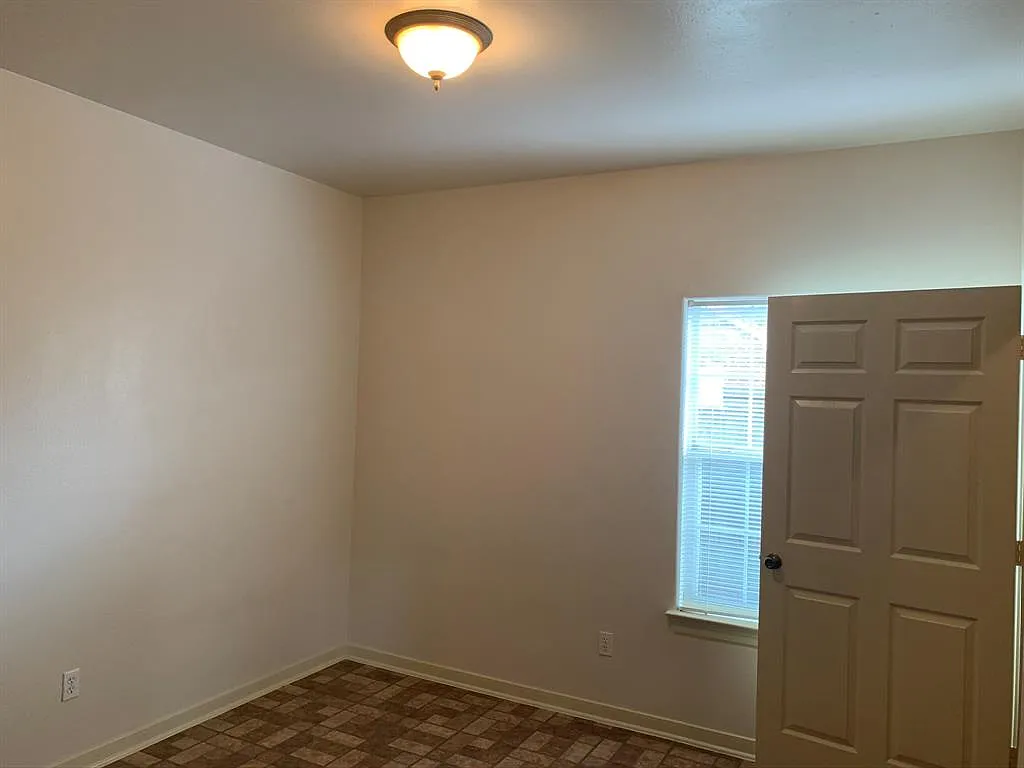 1513 Cage St Apt A — Photo 4