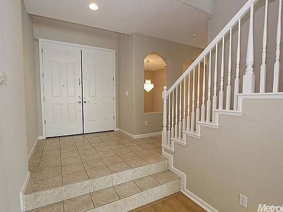 3rd image of 2220 Bastona Dr