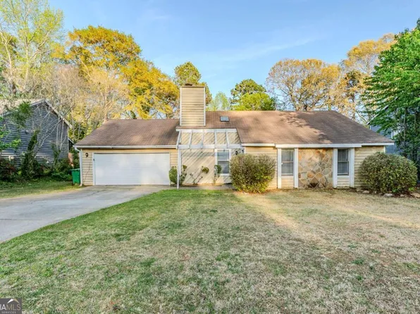 870 Chapman Cir, Stone Mountain, GA 30088