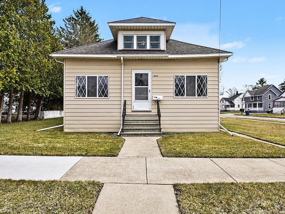 1st image of 1423 Stanton St