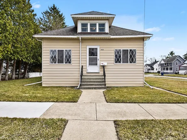 1423 Stanton St, Bay City, MI 48708
