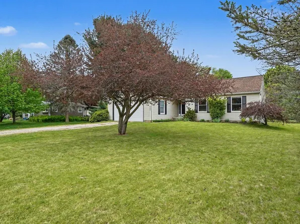 8395 Huron River Dr, Dexter, MI 48130