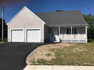 24 Welcome St, Fairhaven, MA 02719