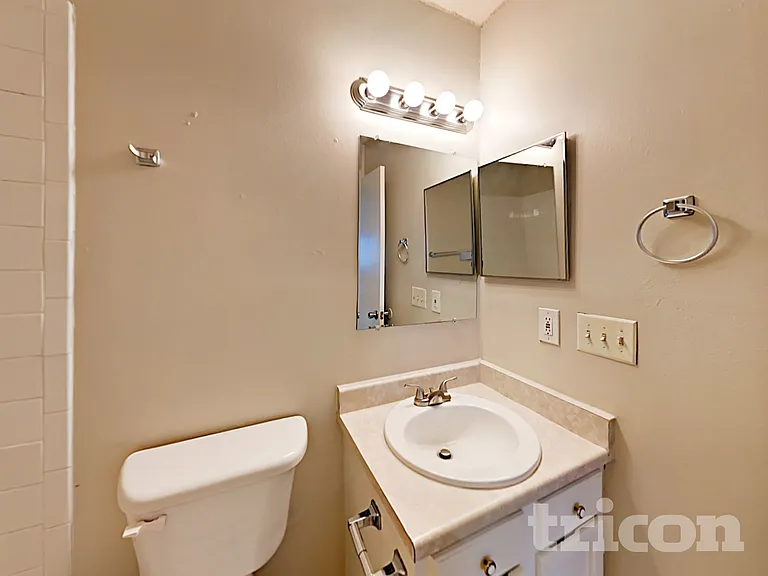 5815 Brambletree St — Photo 9
