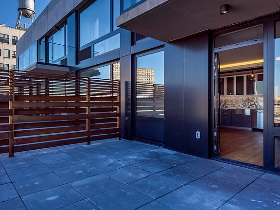 5th image of 670 Pacific St #714