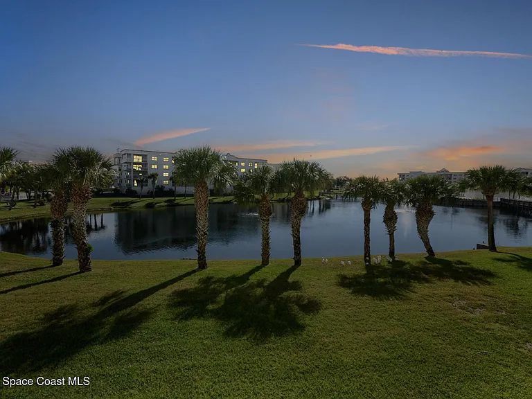 8931 Lake Dr #C405 — Photo 12
