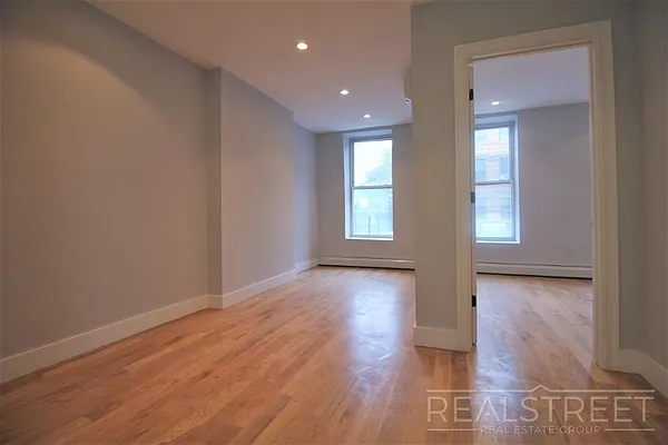 Rented by Real Street Inc | media 1