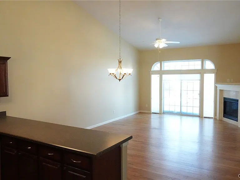 5086 Minuteman Ln — Photo 6
