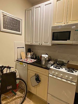 2nd image of 534 E 83rd St APT 1D