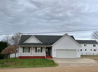 16155 Softwater Lake Dr, Linden, MI 48451