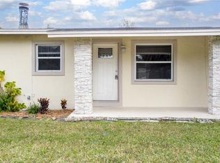 1639 Center St, Deland, FL 32720
