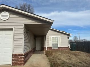 1212 W Dupont St, Claremore, OK 74017