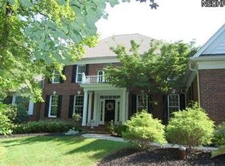 6102 Ledgeview Dr, Peninsula, OH 44264