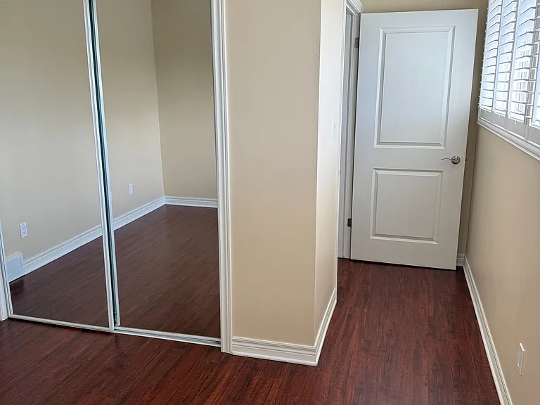 320 Vine St #3B — Photo 12
