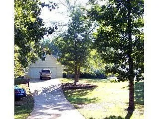 605 Veal Rd photo 1