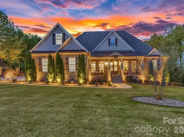 555 Deanne Dr, Rock Hill, SC 29730